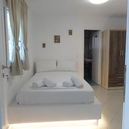 Apartmán With A View *